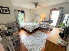 42 Electric Ave, Unit 1 in Somerville, MA - Building Photo - Building Photo