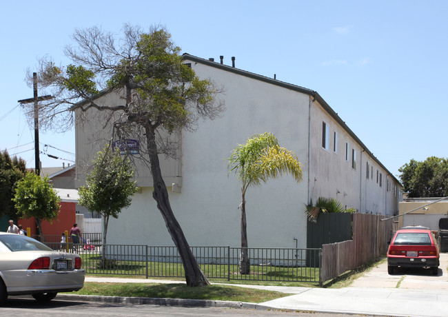 4620 Wilson Ave in San Diego, CA - Building Photo - Building Photo