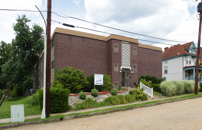 Dawson Terrace Apartments in Pittsburgh, PA - Building Photo - Building Photo