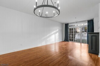 225 Windmill Ct in Phillipsburg, NJ - Building Photo - Building Photo