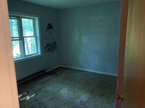 329 Old Lake Shore Rd in Gilford, NH - Building Photo - Building Photo