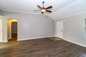 1609 Sawmill Creek Ln in Cordova, TN - Building Photo - Building Photo