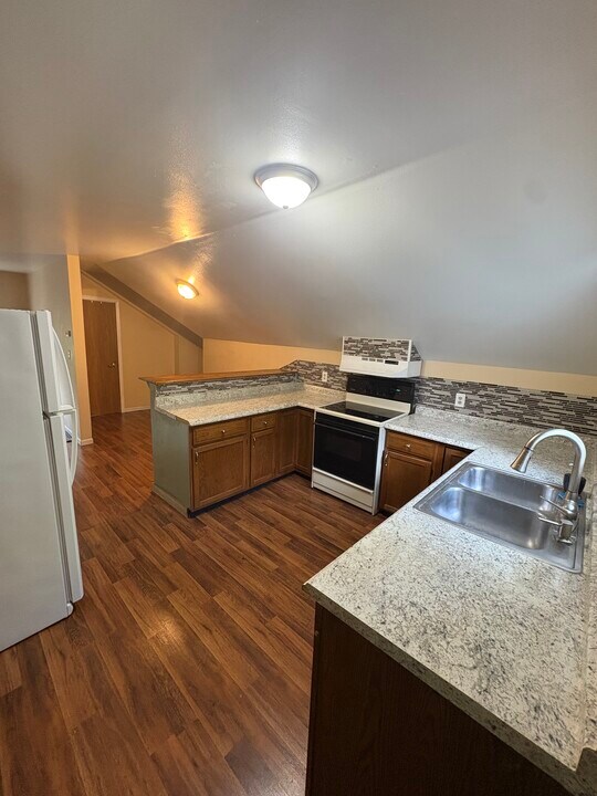 428 Merrick St, Unit 428 Merrick in Adrian, MI - Building Photo