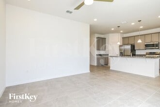 3208 John Young Pkwy in Kissimmee, FL - Building Photo - Building Photo