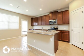 2542 Skybound in San Antonio, TX - Building Photo - Building Photo
