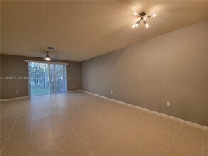 2761 SW 82nd Ave in Miramar, FL - Building Photo - Building Photo
