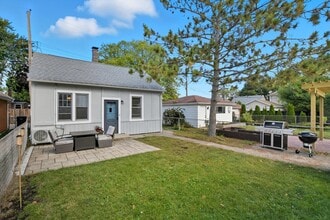 7416 W Palatine Ave in Chicago, IL - Building Photo - Building Photo