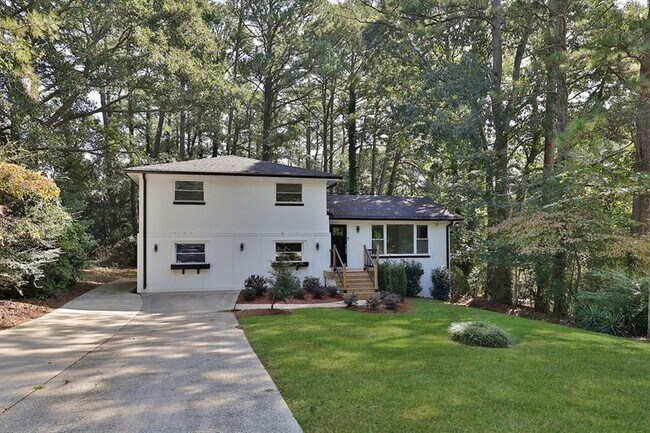 1770 Austin Dr