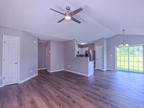 4928 Silverdene St in Raleigh, NC - Foto de edificio - Building Photo