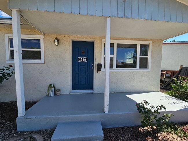 1310 Dewey Ln in Alamogordo, NM - Building Photo - Building Photo