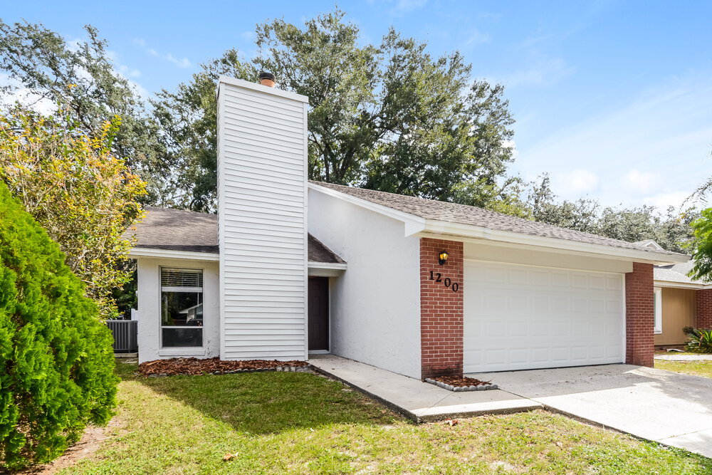 1200 La Mesa Ave in Winter Springs, FL - Foto de edificio