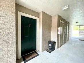 18108 Peregrines Perch Pl in Lutz, FL - Building Photo - Building Photo