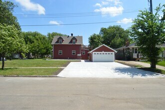 95 4th Ave S in Grand Forks, ND - Building Photo - Building Photo