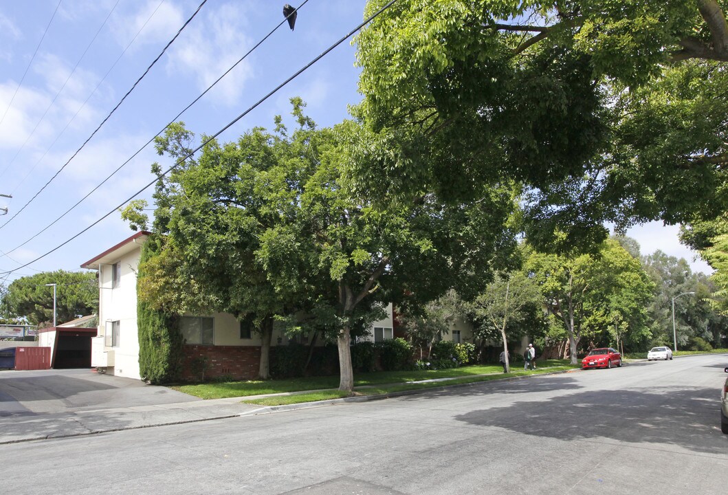 1030 Olive Ave in Sunnyvale, CA - Building Photo