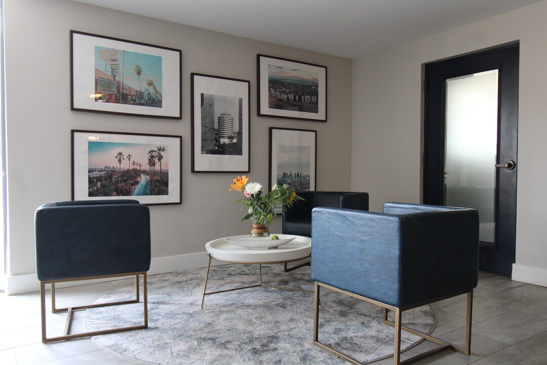 Windfaire Apartments in North Hollywood, CA - Building Photo