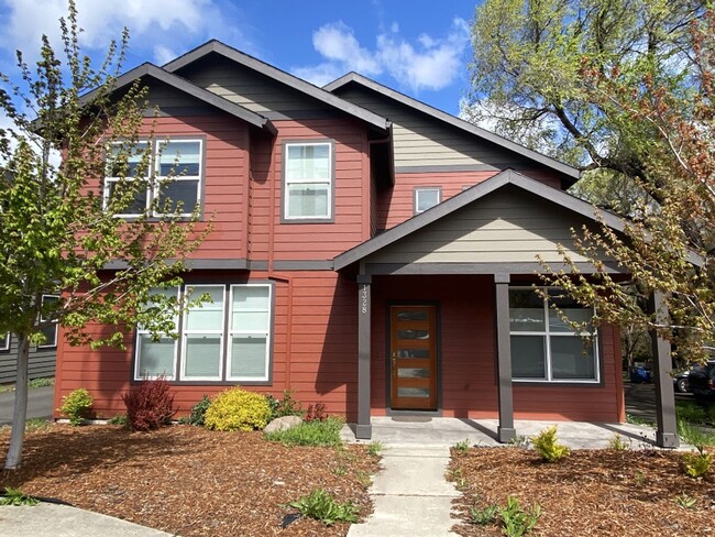 property at 1328 Wasco St