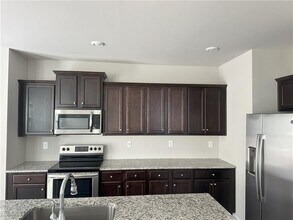 4950 Hillstone Dr in Gainesville, GA - Foto de edificio - Building Photo