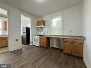 513 E 41st St in Baltimore, MD - Foto de edificio - Building Photo