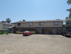 2880-2886 Determine Dr in Atwater, CA - Foto de edificio - Building Photo