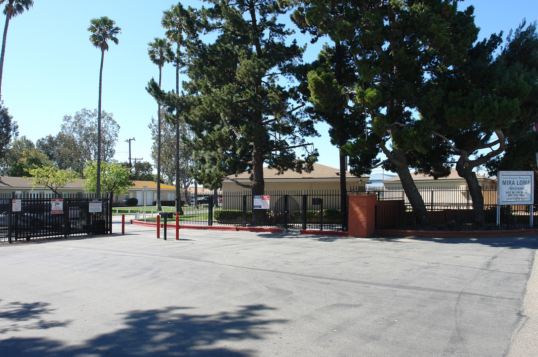 009 in Oxnard, CA - Building Photo