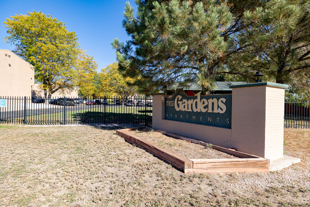 Mesa Gardens in Pueblo, CO - Building Photo