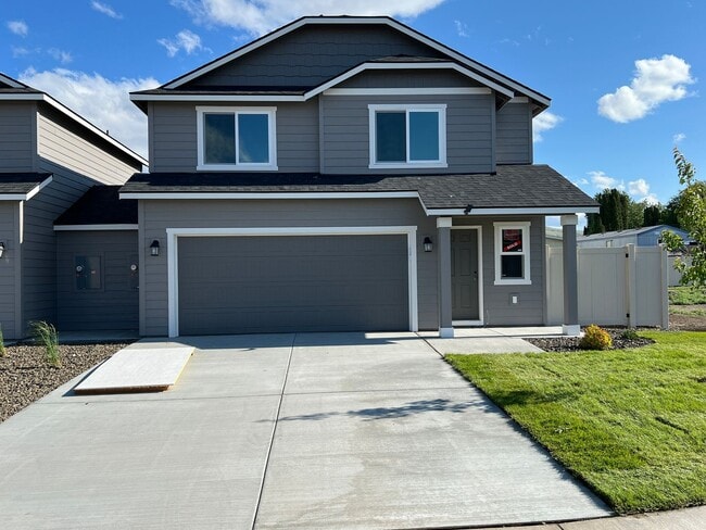 4706 W Oak Ave in Yakima, WA - Building Photo - Building Photo