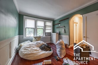 544 W Surf St, Unit 1E in Chicago, IL - Building Photo - Building Photo