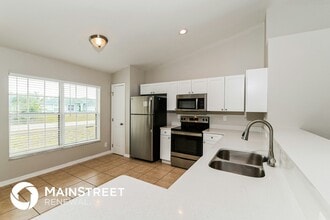 4114 4th St SW in Lehigh Acres, FL - Foto de edificio - Building Photo