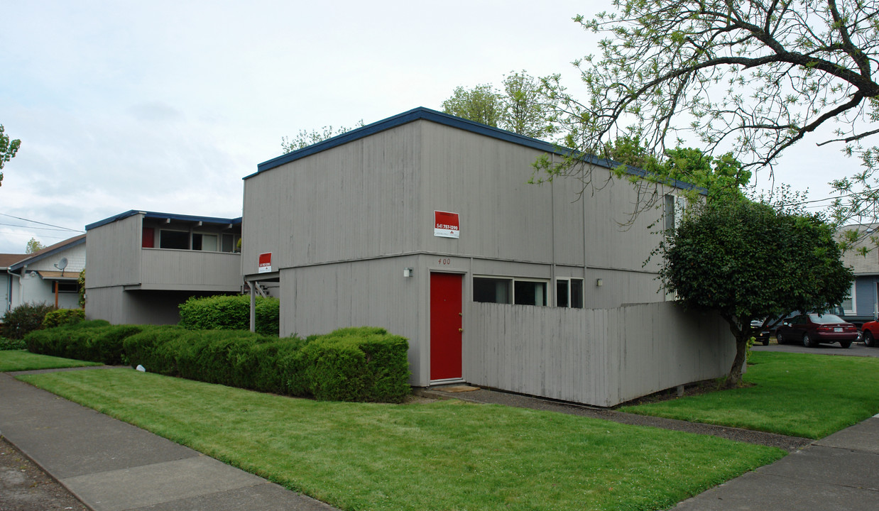 1805-1823 NW Harrison in Corvallis, OR - Building Photo