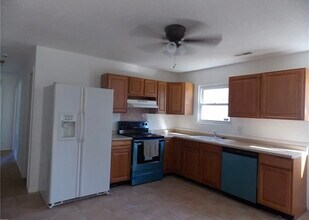 3824 Shooting Star Dr in Virginia Beach, VA - Building Photo - Building Photo