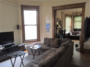 3218 N Seminary Ave in Chicago, IL - Building Photo - Building Photo