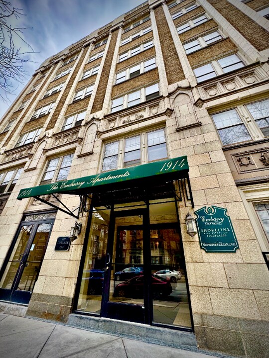 1914 N Prospect Ave in Milwaukee, WI - Foto de edificio