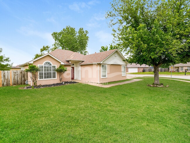 property at 10419 E 96th Pl N