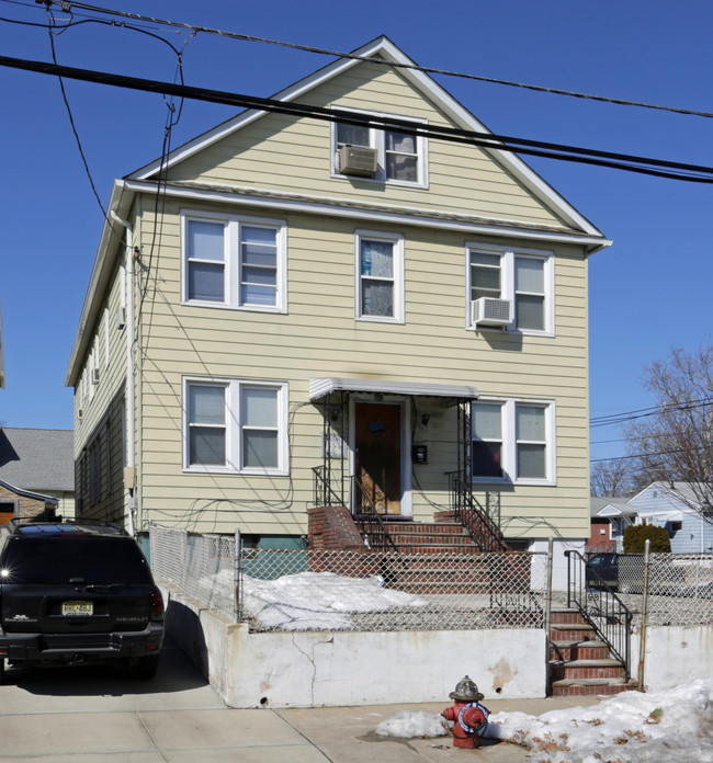 962 Jackson Ave in Elizabeth, NJ - Building Photo - Building Photo