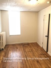 136 E Walnut St-Unit -Unit 3 in Lancaster, PA - Foto de edificio - Building Photo