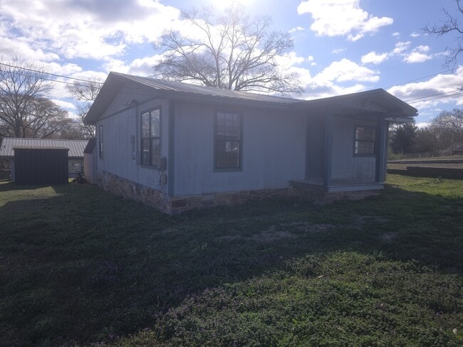 property at 1209 S Glenwood Ave