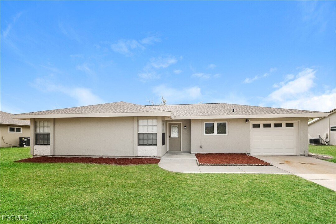 4609 Mongite Rd in North Port, FL - Building Photo