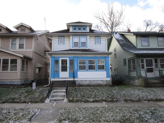 property at 1237 Home Ave