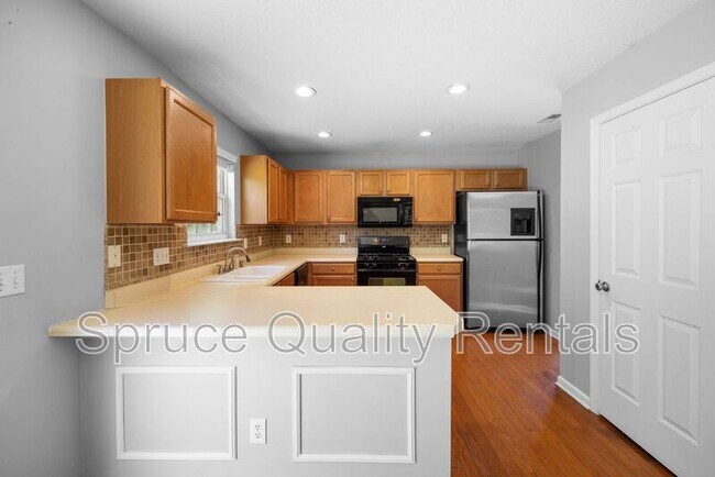 5551 Spindlewood Ct in Durham, NC - Foto de edificio - Building Photo