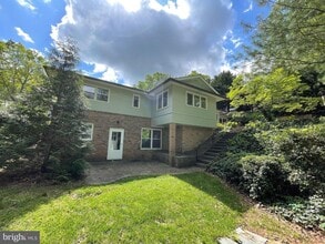 108 Oak Ridge Ln in Winchester, VA - Building Photo - Building Photo