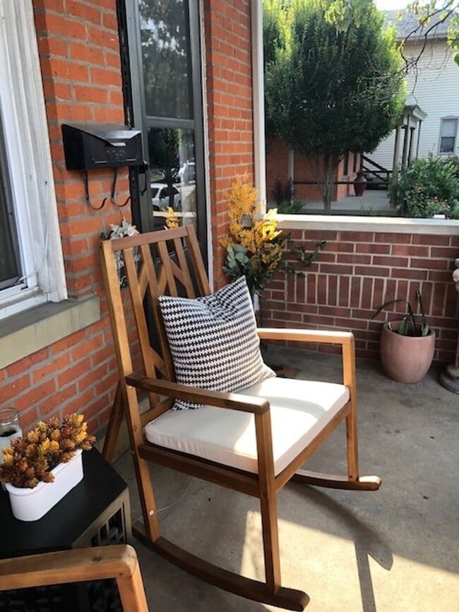 property at 221-223-223 E Whittier St