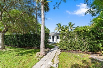251 NE 44th St in Miami, FL - Building Photo - Building Photo