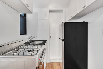 1420 Third Avenue in New York, NY - Building Photo - Interior Photo