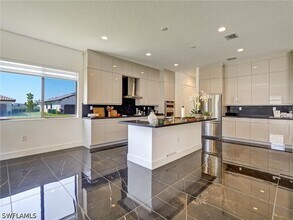 5126 Panella Ave in Ave Maria, FL - Foto de edificio - Building Photo