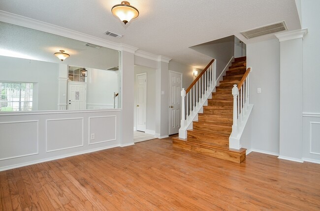 property at 1206 Green Knoll Dr