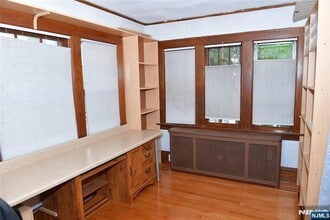 328 Demott Ave in Teaneck, NJ - Building Photo - Building Photo