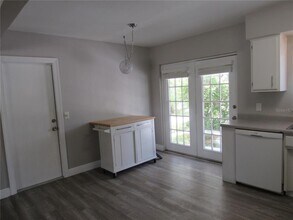 2067 Timber Ln in Clearwater, FL - Building Photo - Building Photo