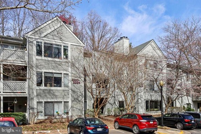 property at 2222 Hunters Run Dr