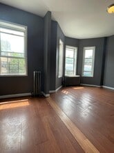 25 Bergen Ave in Jersey City, NJ - Foto de edificio - Building Photo