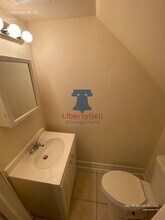 1739 Roselyn St in Philadelphia, PA - Building Photo - Building Photo